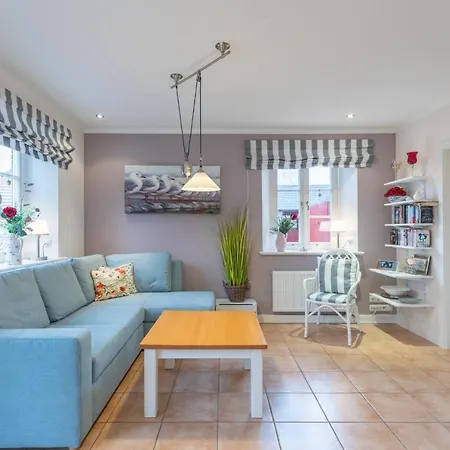 Holiday home Rosenhuus Risum-Lindholm