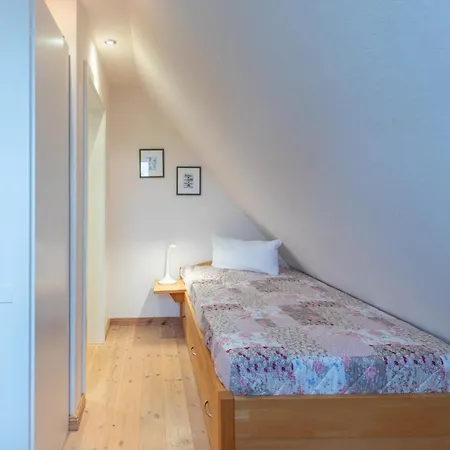 Rosenhuus Holiday home *