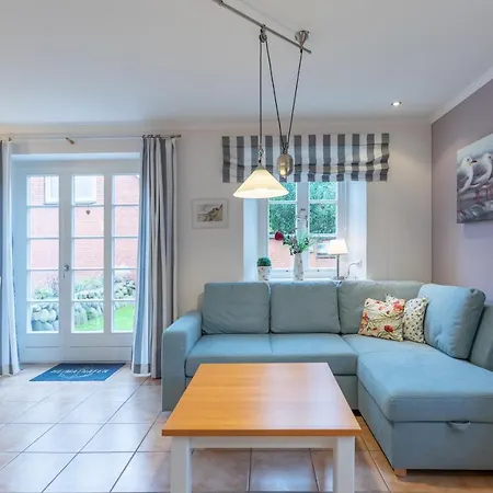 Rosenhuus Risum-Lindholm