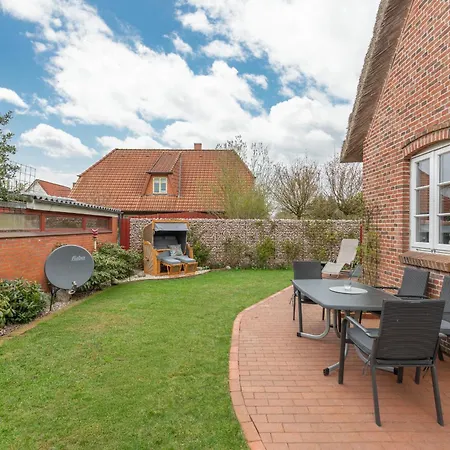 Rosenhuus Holiday home